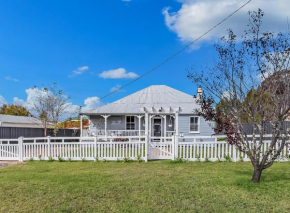 Addisons Stanthorpe with hot tub